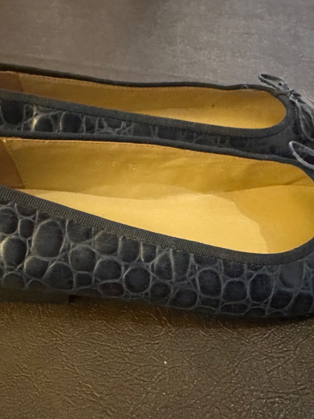 Chanel - Picture 2 of 12